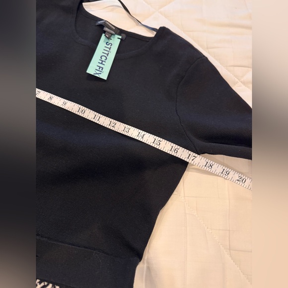 Maggy London Ronan Aline Mixed Media Midi Dress size medium Black and White - Picture 5 of 11